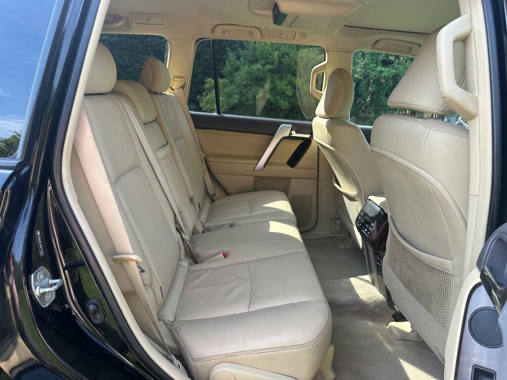Toyota Land Cruiser 3.0 D-4d Invincible 4 White #25