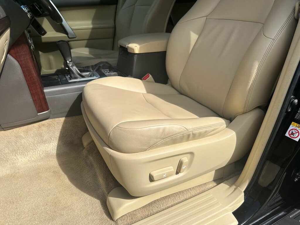 Toyota Land Cruiser 3.0 D-4d Invincible 4 White #73