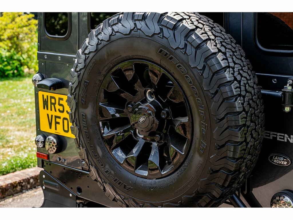 Land Rover Defender 90 2.5 90 Td5 County Green #17