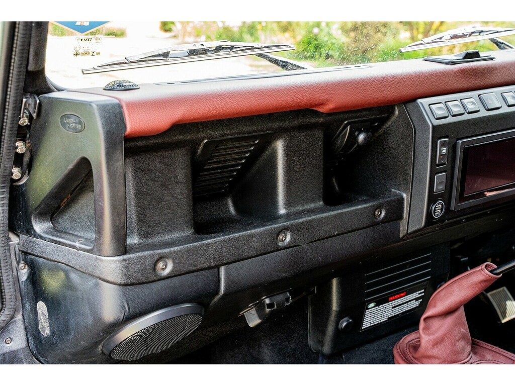 Land Rover Defender 90 2.5 90 Td5 County Green #28