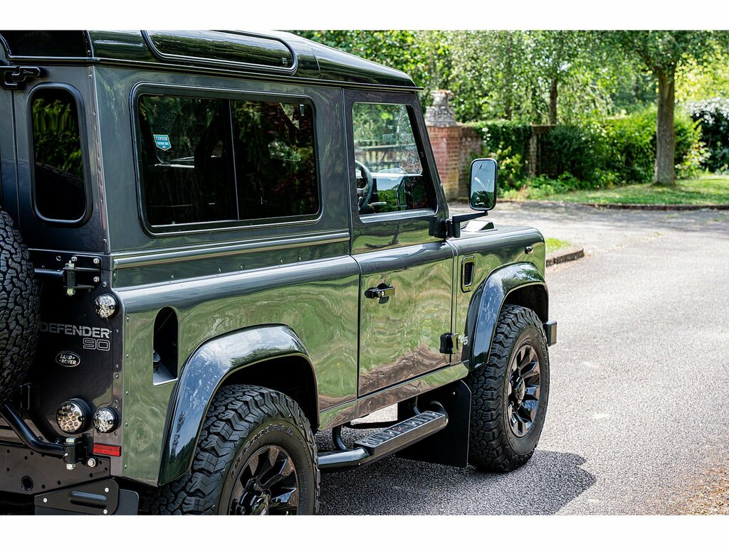 Land Rover Defender 90 2.5 90 Td5 County Green #19