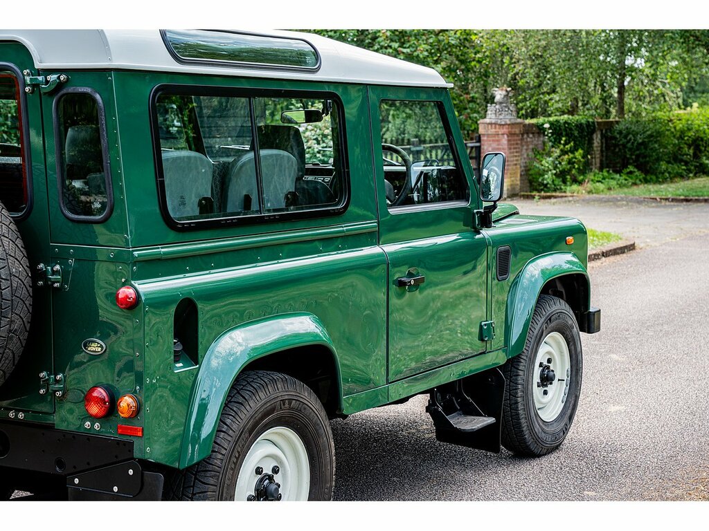 Land Rover Defender 90 90 2.5 Td5 County Red #20