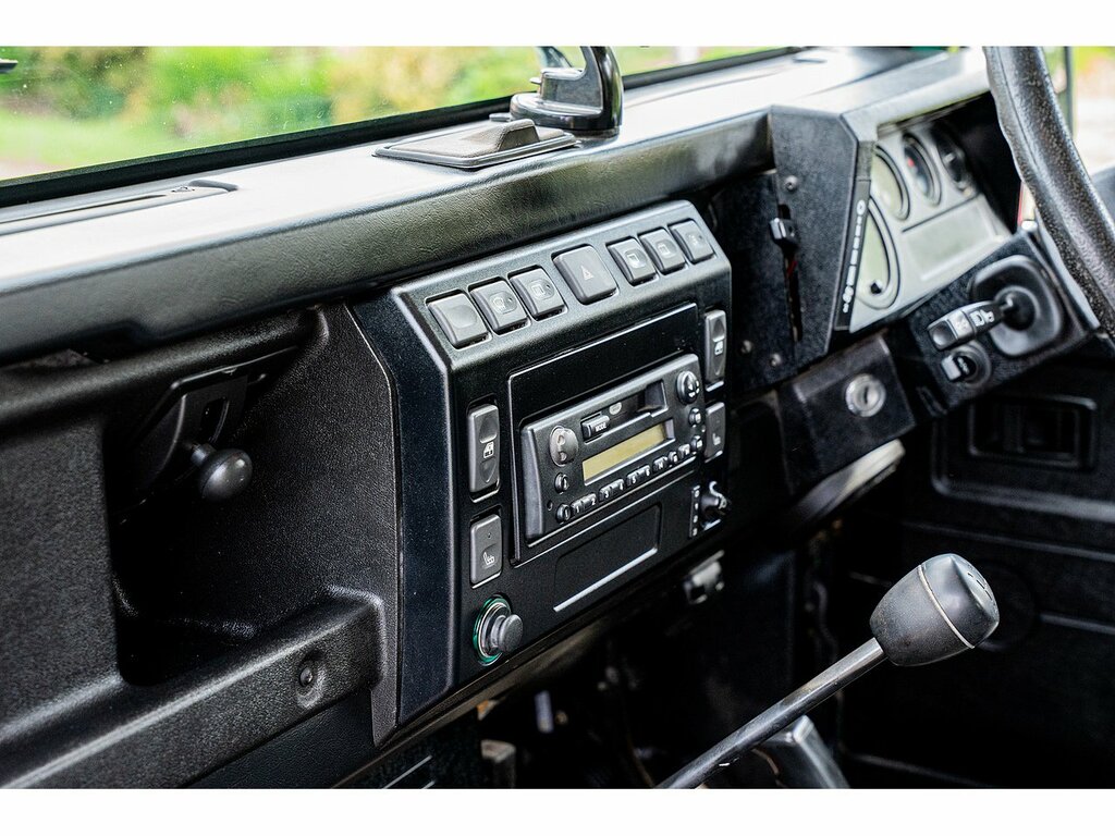 Land Rover Defender 90 90 2.5 Td5 County Red #29