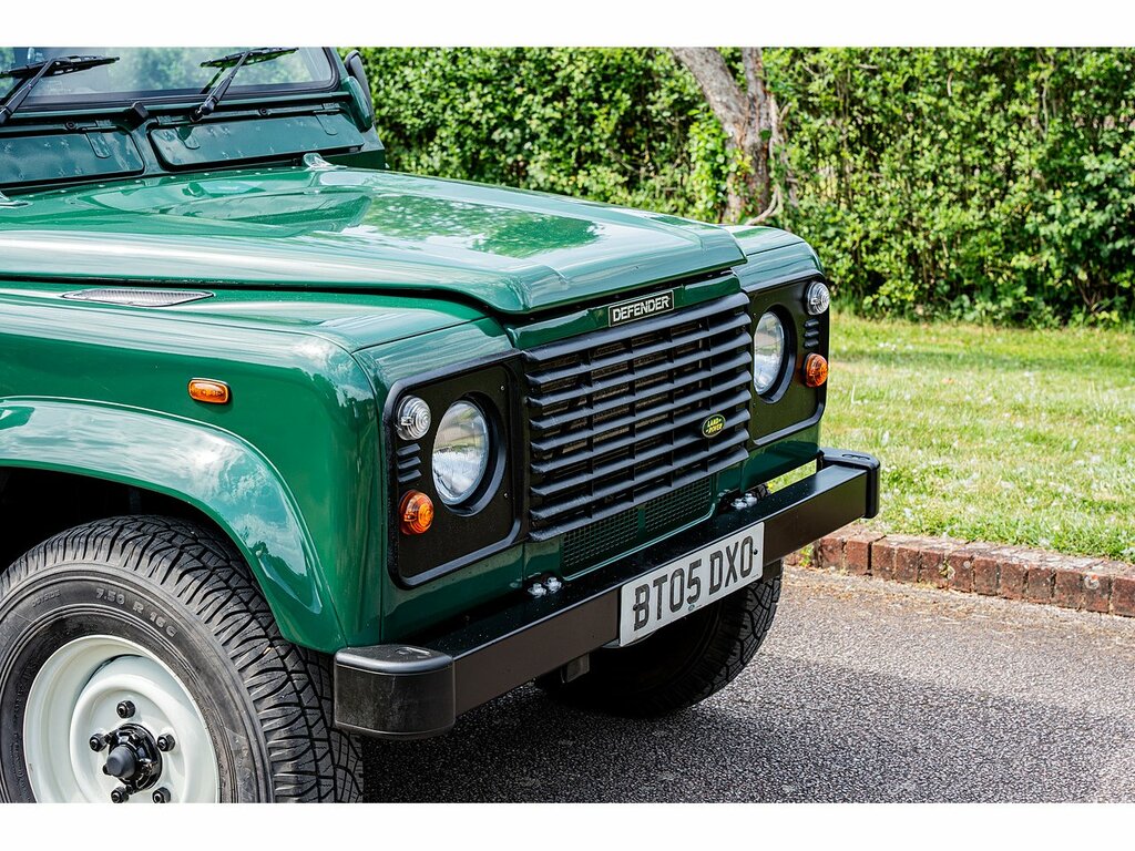 Land Rover Defender 90 90 2.5 Td5 County Red #9