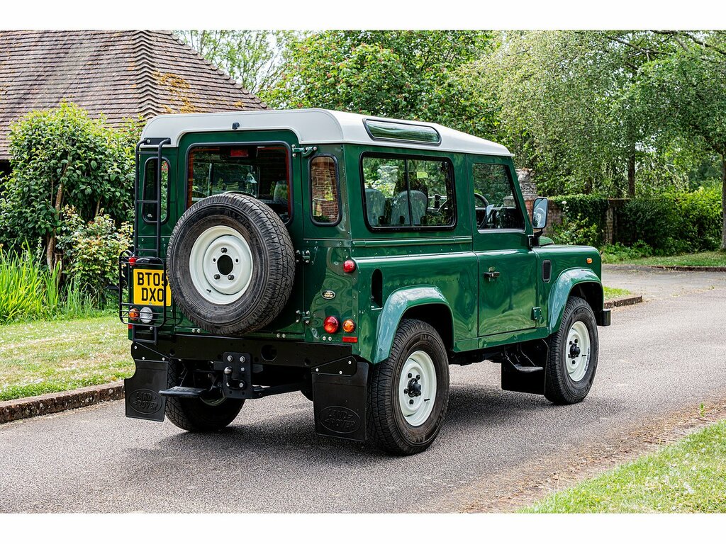 Land Rover Defender 90 90 2.5 Td5 County Red #22