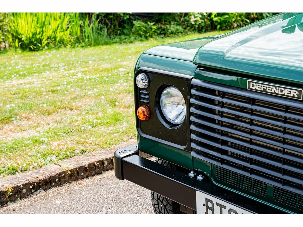 Land Rover Defender 90 90 2.5 Td5 County Red #10