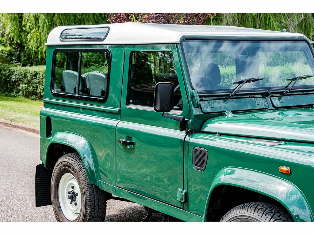 Land Rover Defender 90 90 2.5 Td5 County Red #8