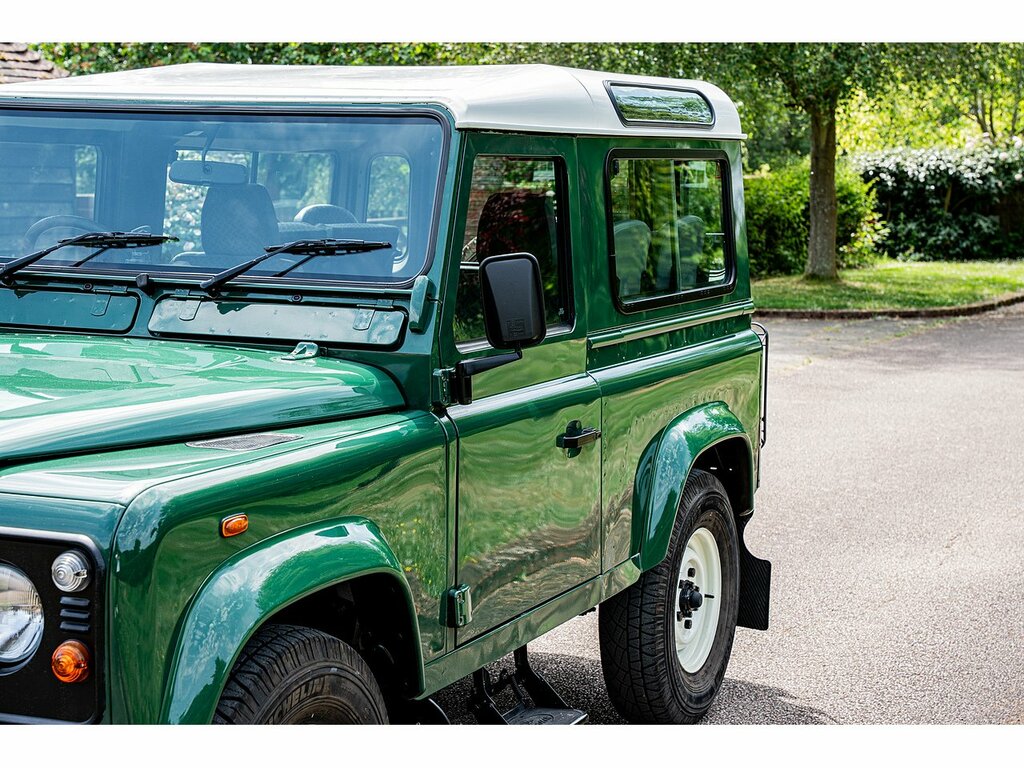 Land Rover Defender 90 90 2.5 Td5 County Red #13