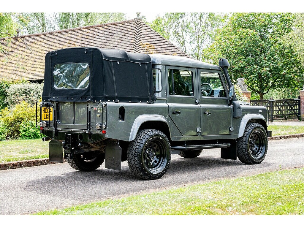 Land Rover Defender 110 Td5 County Blue #18