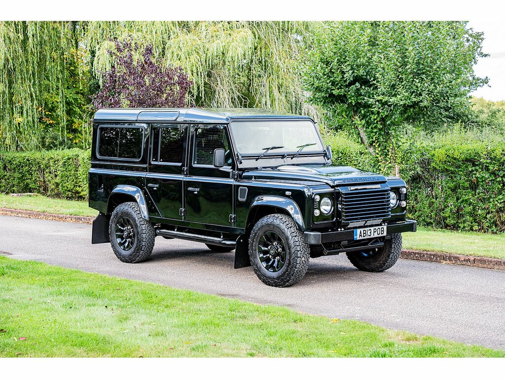 Land Rover Defender 110 Tdci Xs Black #2