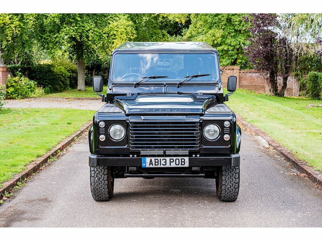 Land Rover Defender 110 Tdci Xs Black #3