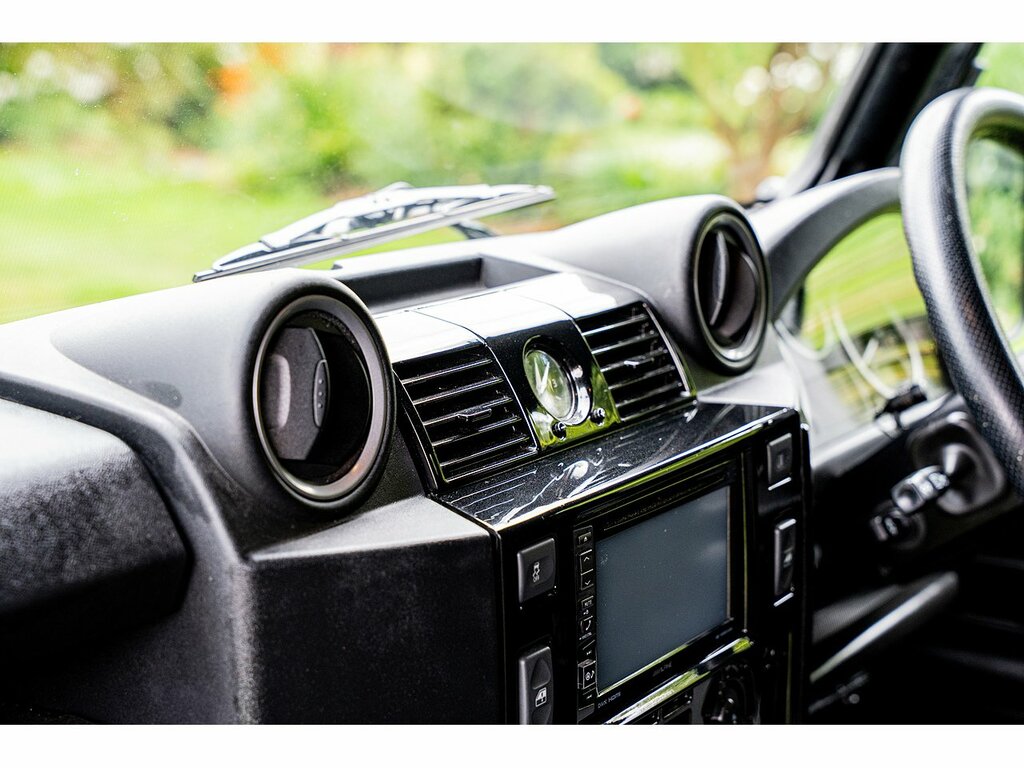 Land Rover Defender 90 Suv Black #13