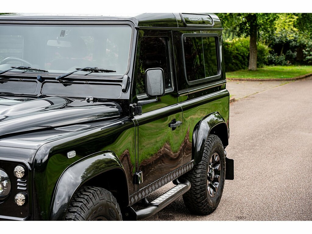 Land Rover Defender 90 Tdci Xs Black #4