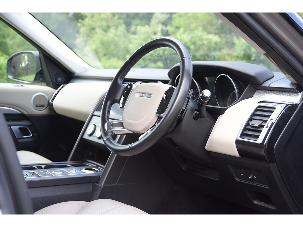 Land Rover Discovery Discovery Hse Sdv6 Black #12