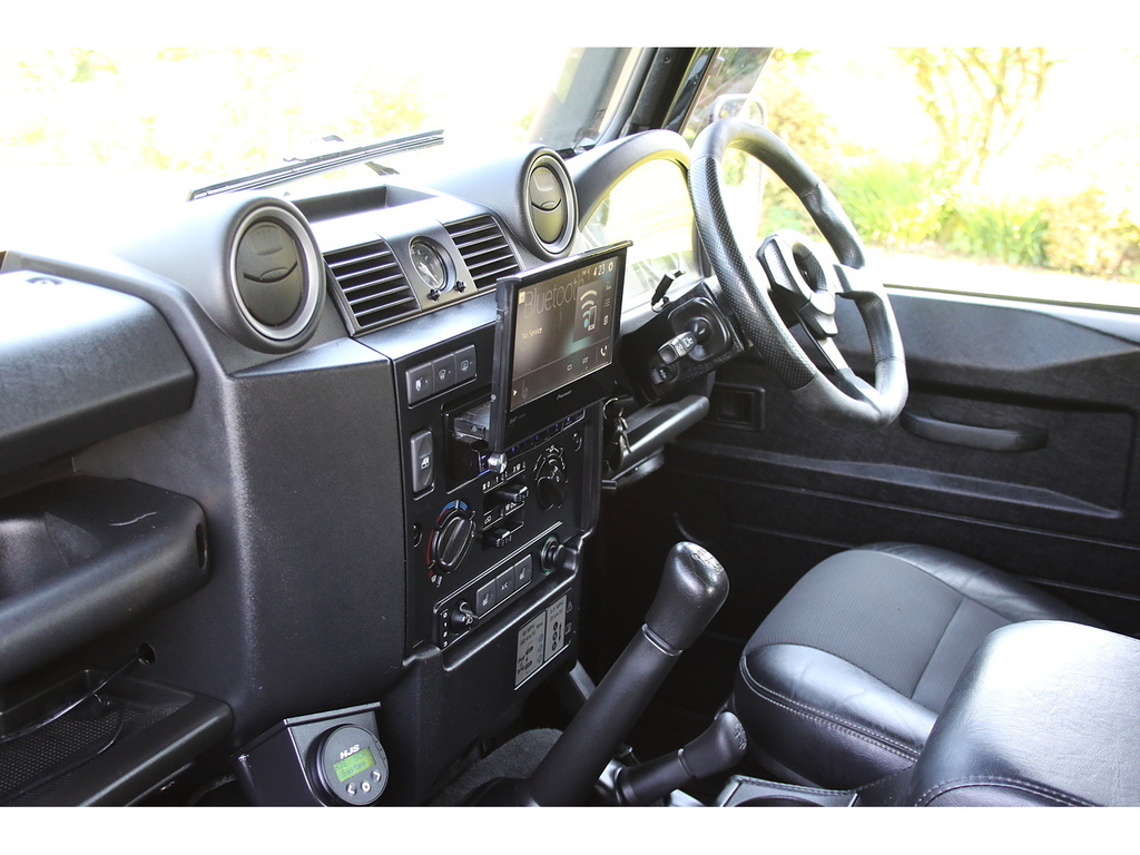 Land Rover Defender 90 Defender 90 Hard Top Td Grey #24