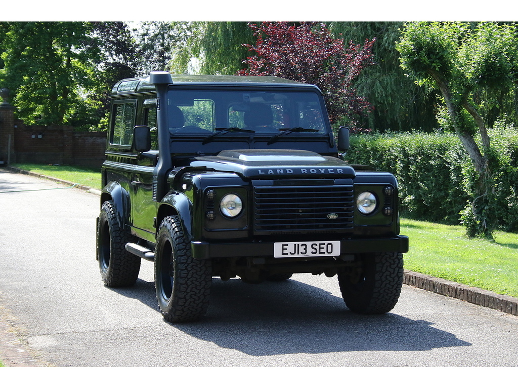 Land Rover Defender 90 Tdci Xs Black