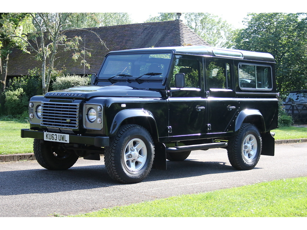 Land Rover Defender 110 Tdci Xs Black #4