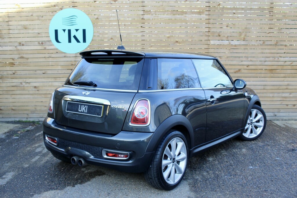 Mini Hatch 1.6 Cooper S Hatch Grey #2