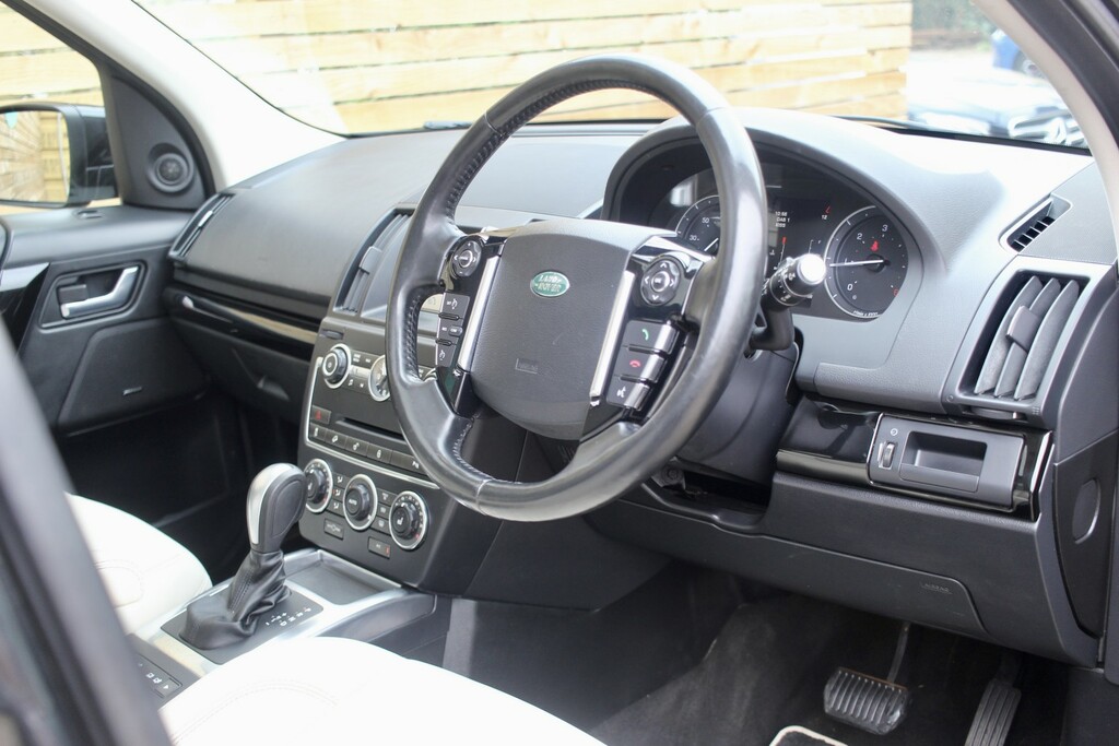 Land Rover Freelander 2 2.2 Sd4 Metropolis GV14PNE Black #3