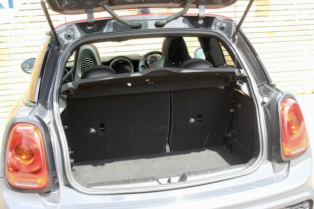 Mini Hatch Cooper Silver #31