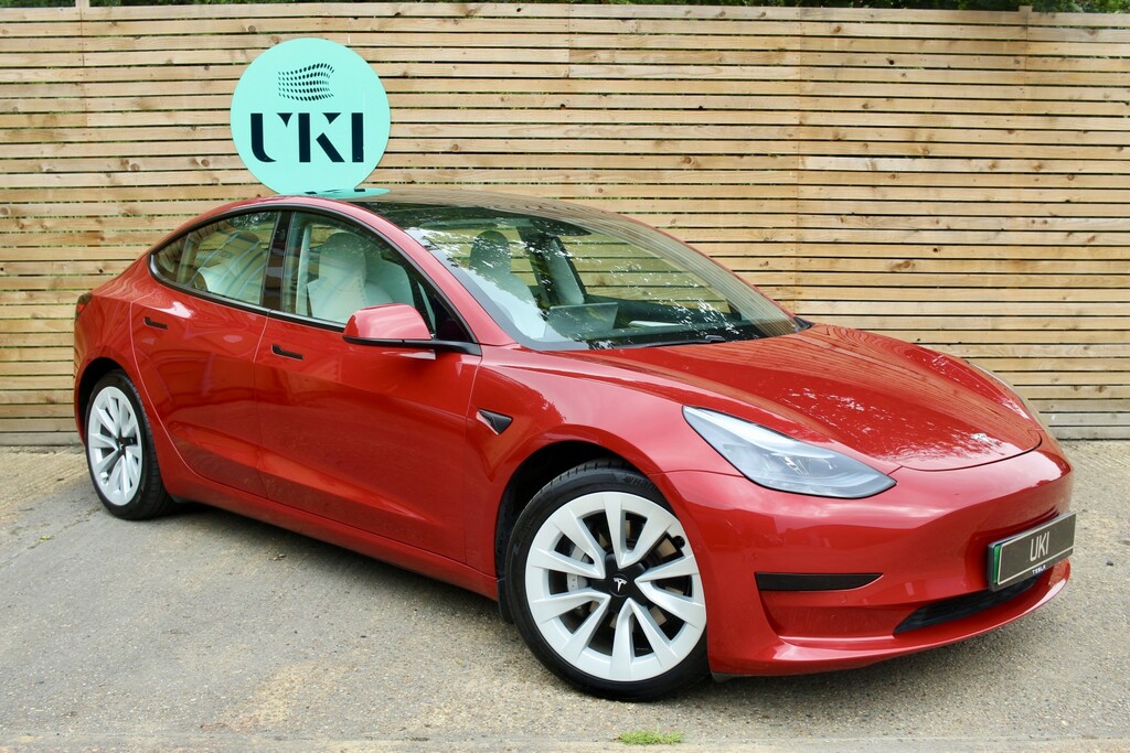 Tesla Model 3 Saloon Red #2