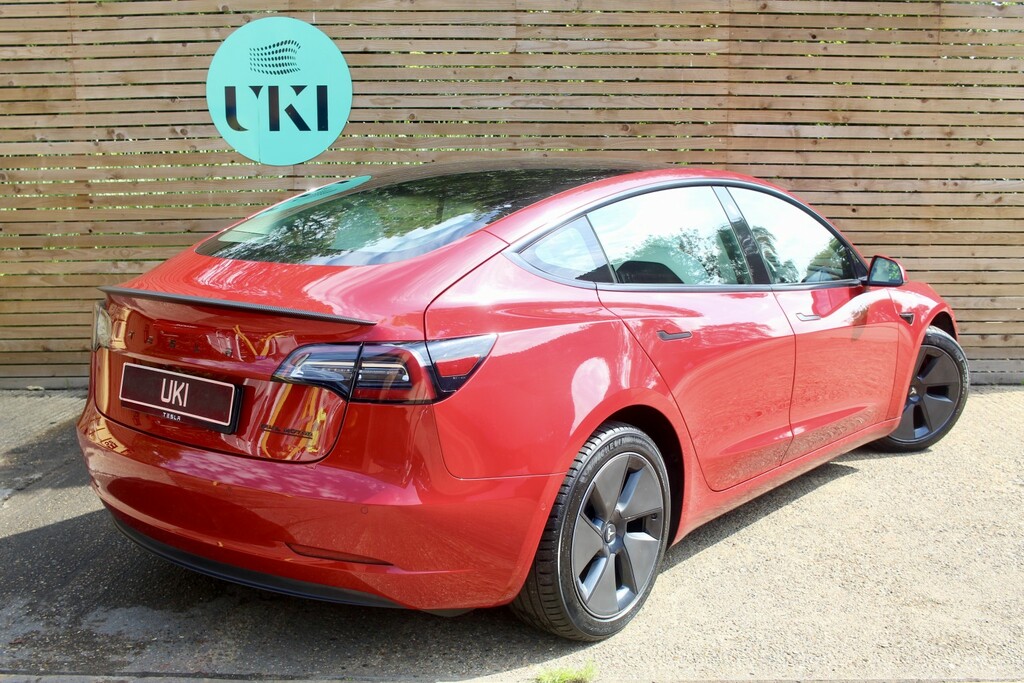 Tesla Model 3 Saloon Red #4