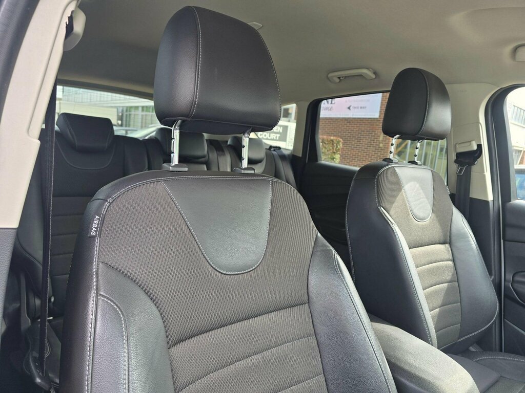 Ford Kuga 2.0 Zetec Tdci 148 Bhp Grey #17