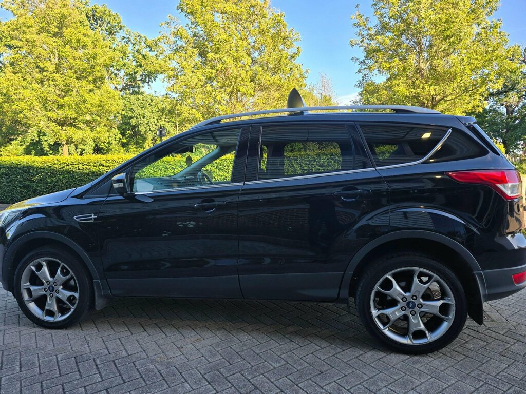 Ford Kuga 2.0 Tdci Titanium Powershift Awd Euro 6 Ss Black #4