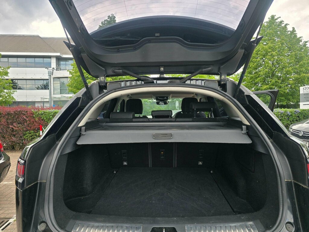 Land Rover Range Rover Velar 3.0 D300 Hse Black #16