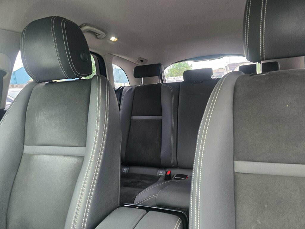 Land Rover Range Rover Velar 3.0 D300 Hse Black #10