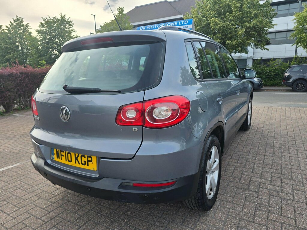 Volkswagen Tiguan Silver #9