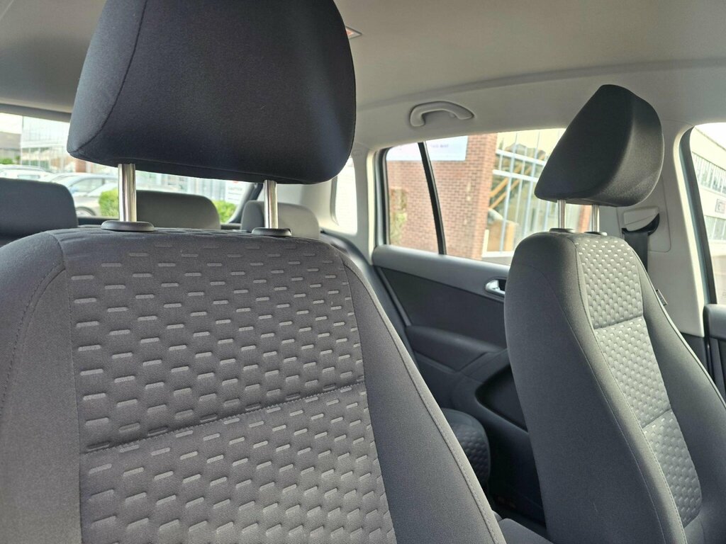 Volkswagen Tiguan Silver #13