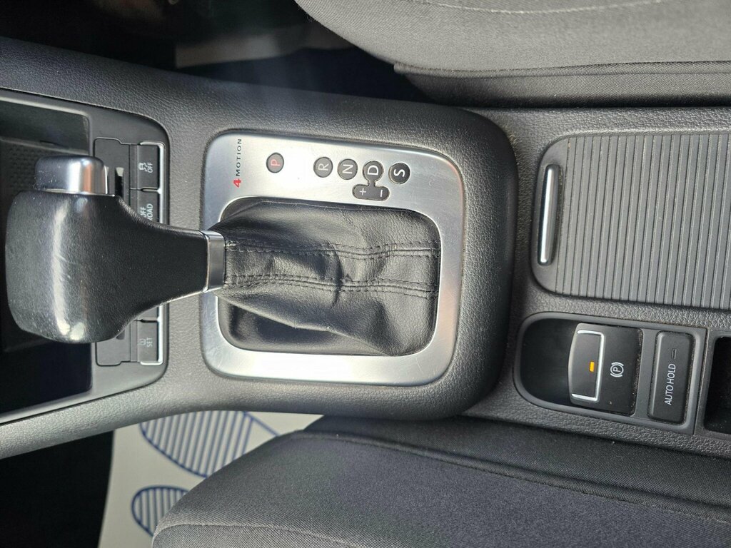 Volkswagen Tiguan Silver #17
