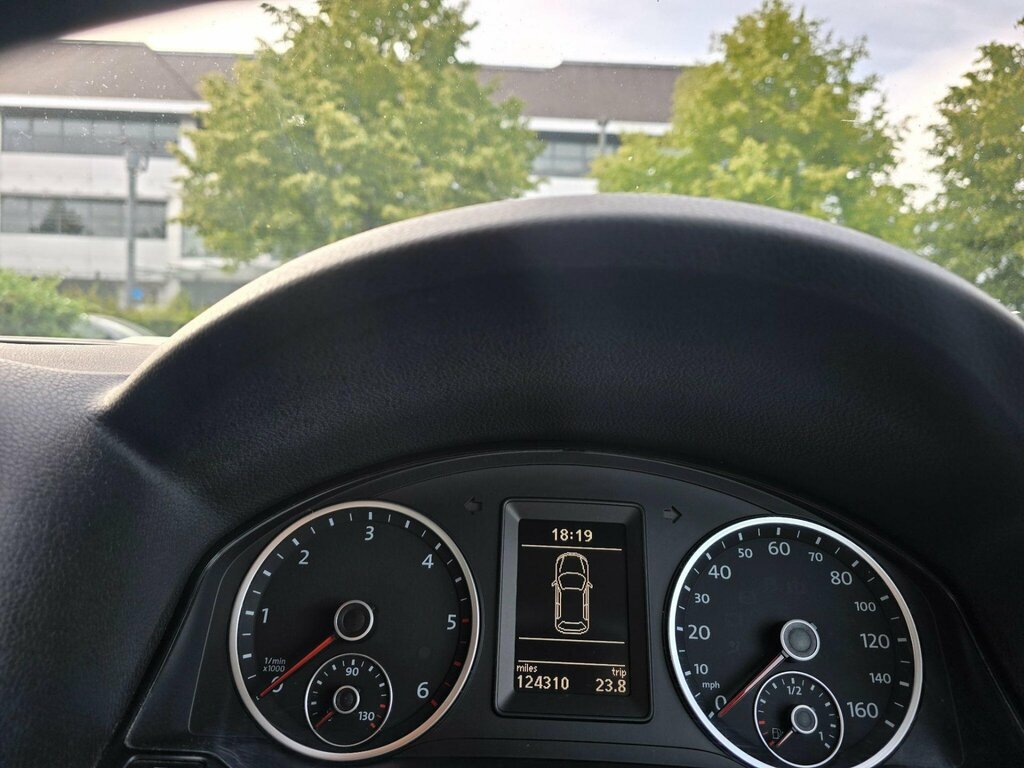Volkswagen Tiguan Silver #14