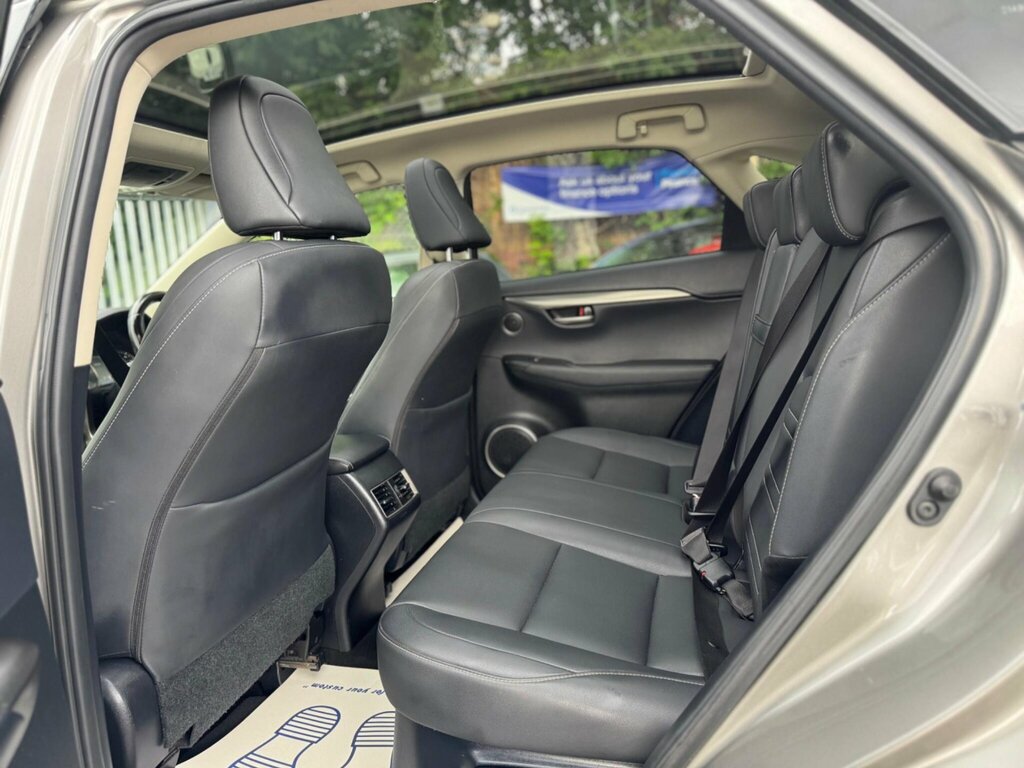 Lexus NX Estate 300H Black #15