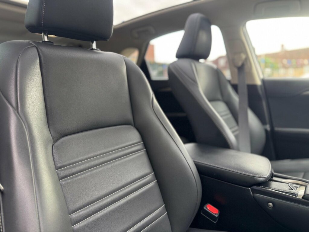 Lexus NX Estate 300H Black #17