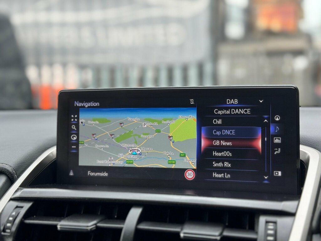 Lexus NX Estate 300H Black #36