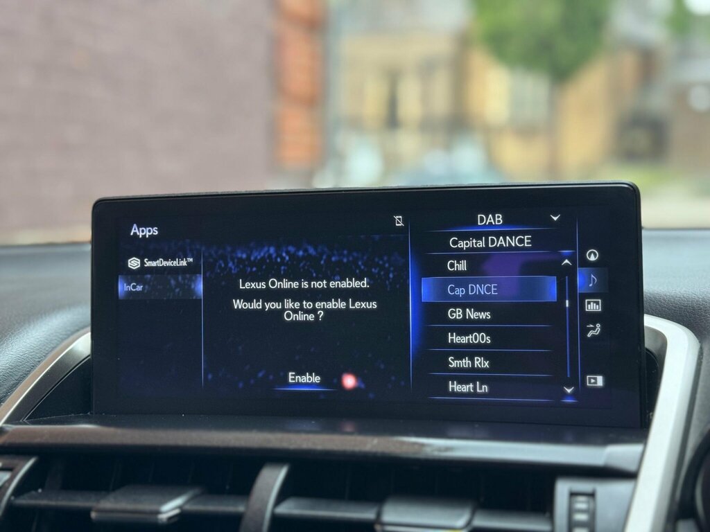 Lexus NX Estate 300H Black #38