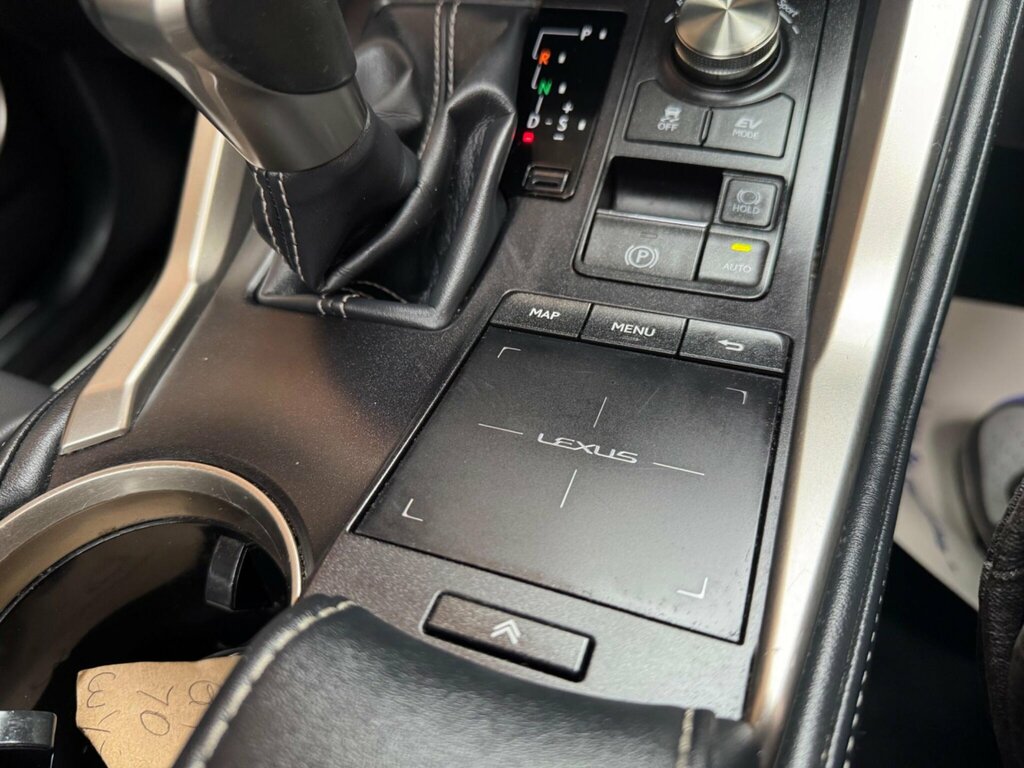 Lexus NX Estate 300H Black #18