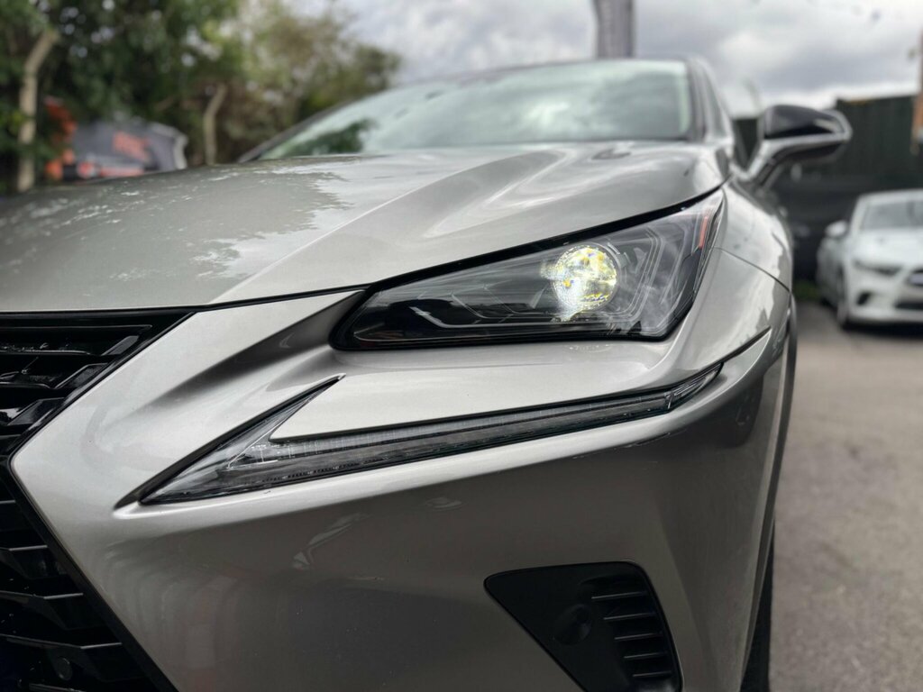 Lexus NX Estate 300H Black #8