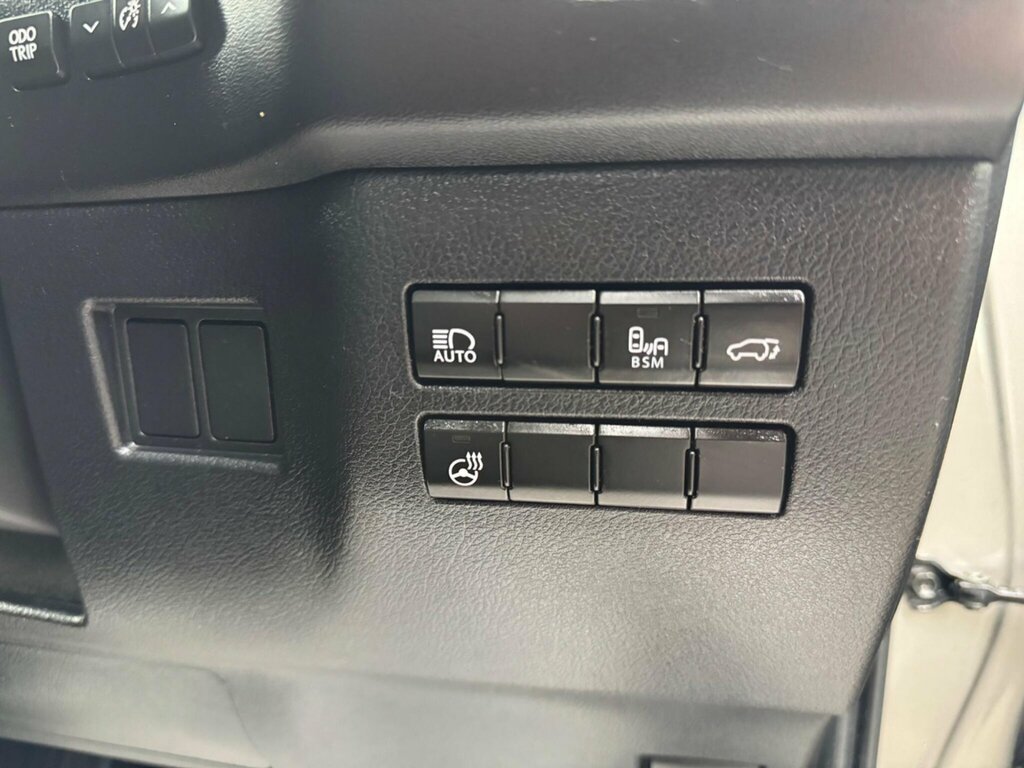 Lexus NX Estate 300H Black #25