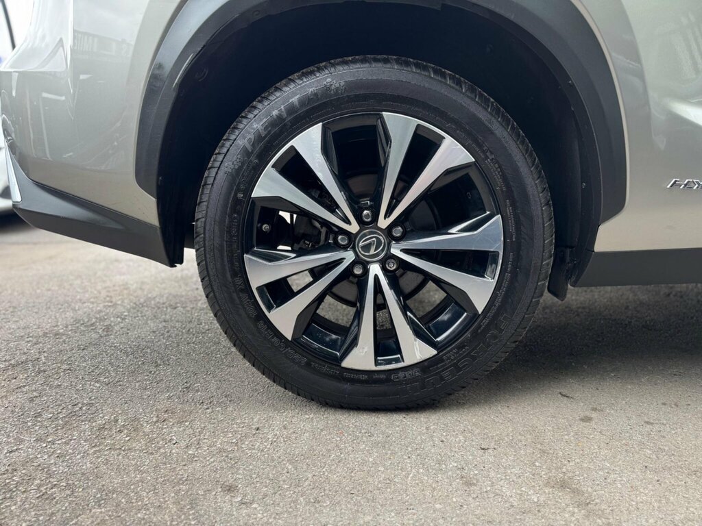 Lexus NX Estate 300H Black #48