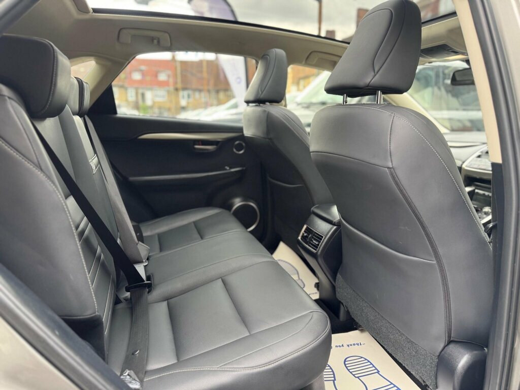 Lexus NX Estate 300H Black #14