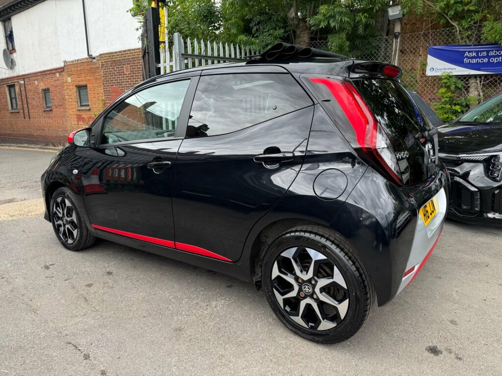 Toyota Aygo 1.0 Vvt-i X-trend X-shift Euro 6 Safety Sense Black #6