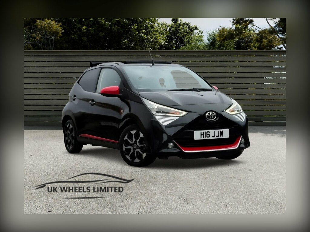 Toyota Aygo 1.0 Vvt-i X-trend X-shift Euro 6 Safety Sense Black