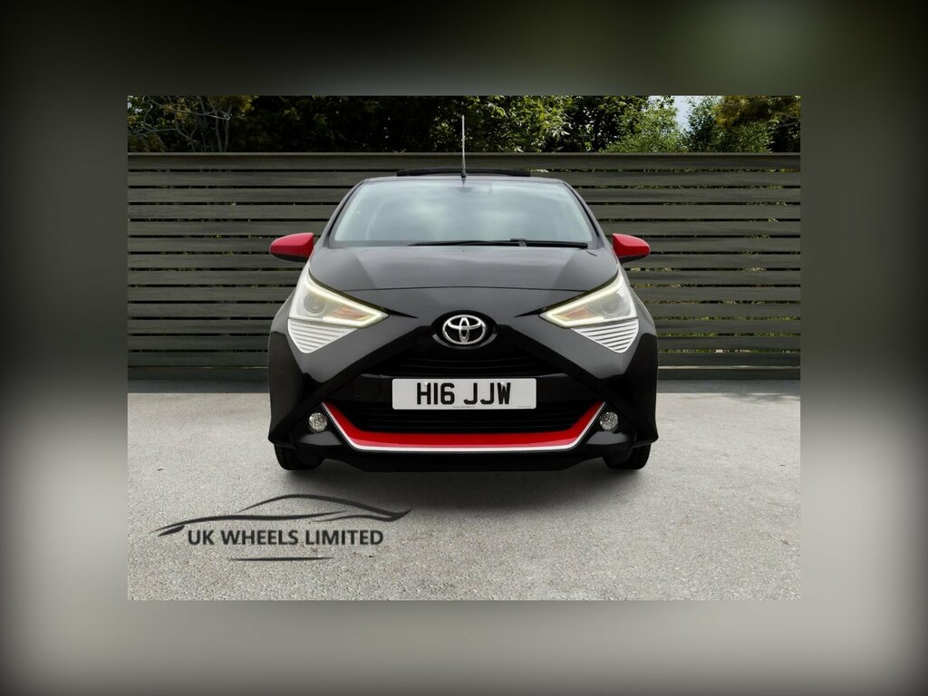 Toyota Aygo 1.0 Vvt-i X-trend X-shift Euro 6 Safety Sense Black #2