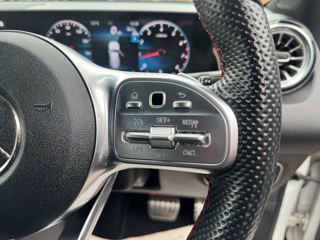 Mercedes-Benz GLB Class 200 Amg Line Executive Grey #34