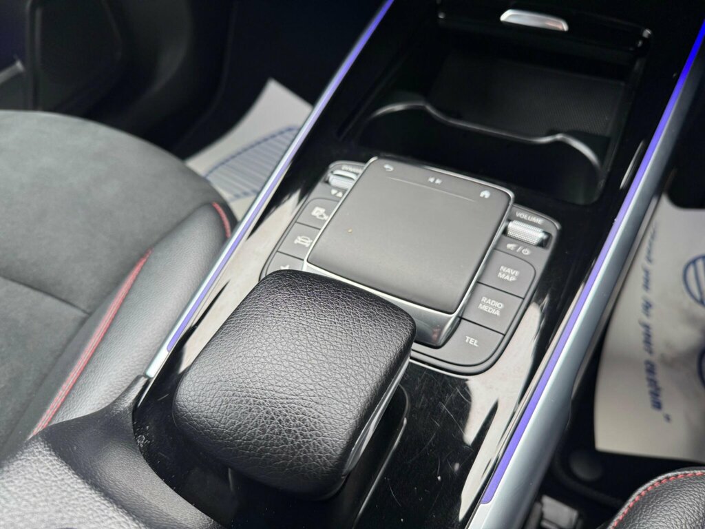 Mercedes-Benz GLB Class 200 Amg Line Executive Grey #18