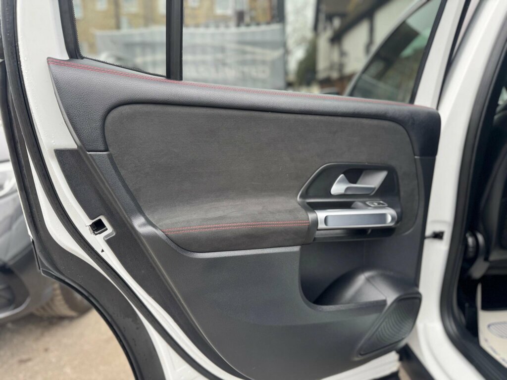 Mercedes-Benz GLB Class 200 Amg Line Executive Grey #40