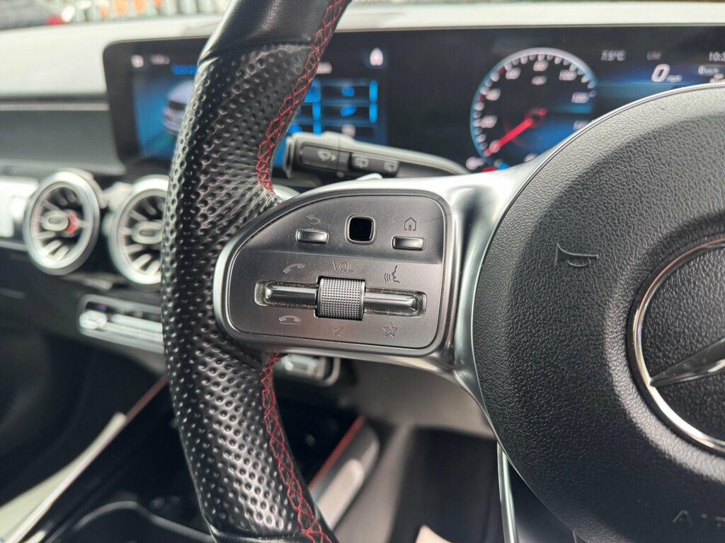 Mercedes-Benz GLB Class 200 Amg Line Executive Grey #33